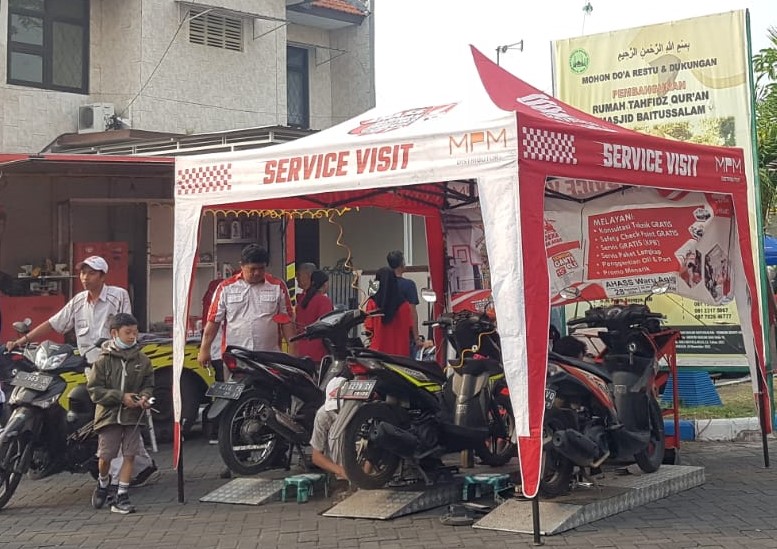 1672652612_Rangkaian HUT Kemerdekaan RI ke-77, AHASS Gelar Service Visit di Ratusan Lokasi di Jawa Timur..jpeg